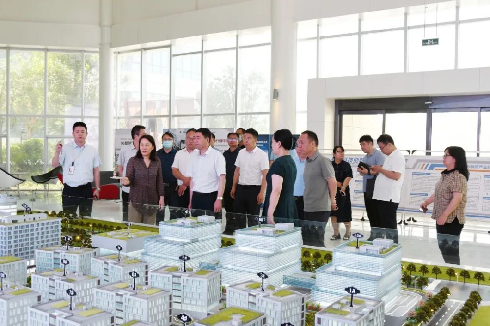 ������ί�����Ҹ���Ͷ�Ƽ���(chu��ng)�@�Ŀ�^Ħ�{��