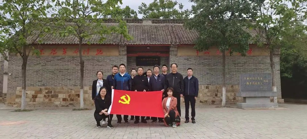 ���h���@�ء����мtɫ���� �`�г���ʹ������Ͷ�a(ch��n)�I(y��)�@�h֧�������ϣ�ԥ�������ո���(j��)�ؼo(j��)���^�_(k��i)չ���}�h�ջ��(d��ng)