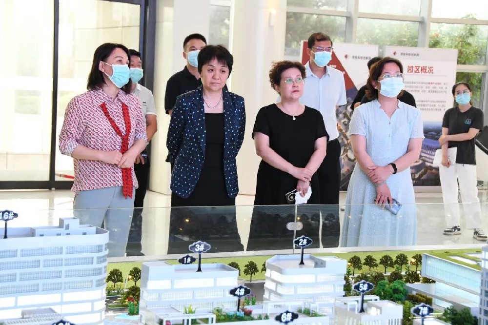 ���߅^���f��ϯ����һ���W�R��Ͷ�Ƽ����@�{��ָ��