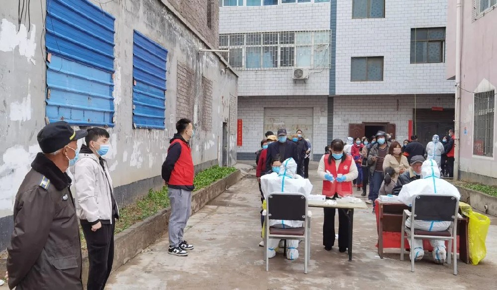 ���h���@�ء����tɫ��������ů���ߡ�·����Ͷ�a�I�@�h�T־Ը�߱�������һ�� ���Ϻ���z�y�����M��