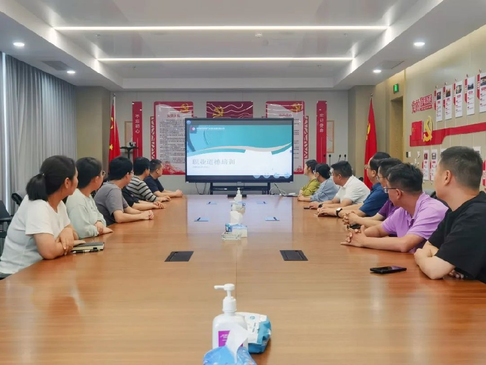 �������������O(sh��)���ۍ����I(y��) ֪�к�һ����Ͷ�a(ch��n)�I(y��)�@��˾�M���_չ�I(y��)�����}��Ӗ(x��n)