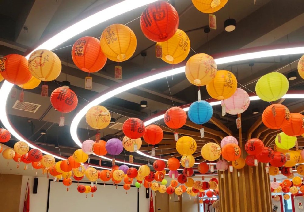 �������������O(sh��)�����������[Ԫ������Ͷ�a(ch��n)�I(y��)�@��˾���҂��Ĺ�(ji��)�ա�Ԫ�������}��ӈA�M�e��