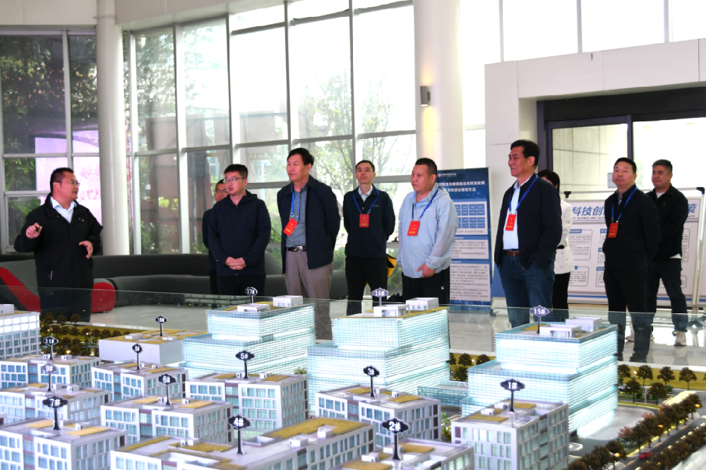 �۽��@�^(q��)�l(f��)չ�����߅^(q��)�˴�ί���{(di��o)����Ͷ�Ƽ���(chu��ng)�@