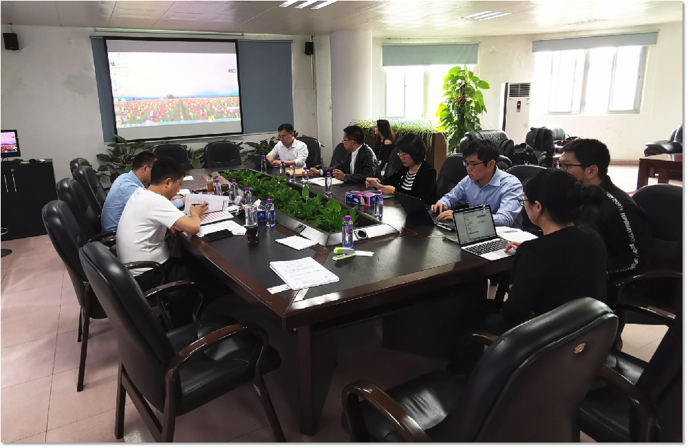 �����ڶ�ɰ�����и����Ŀ�����{��