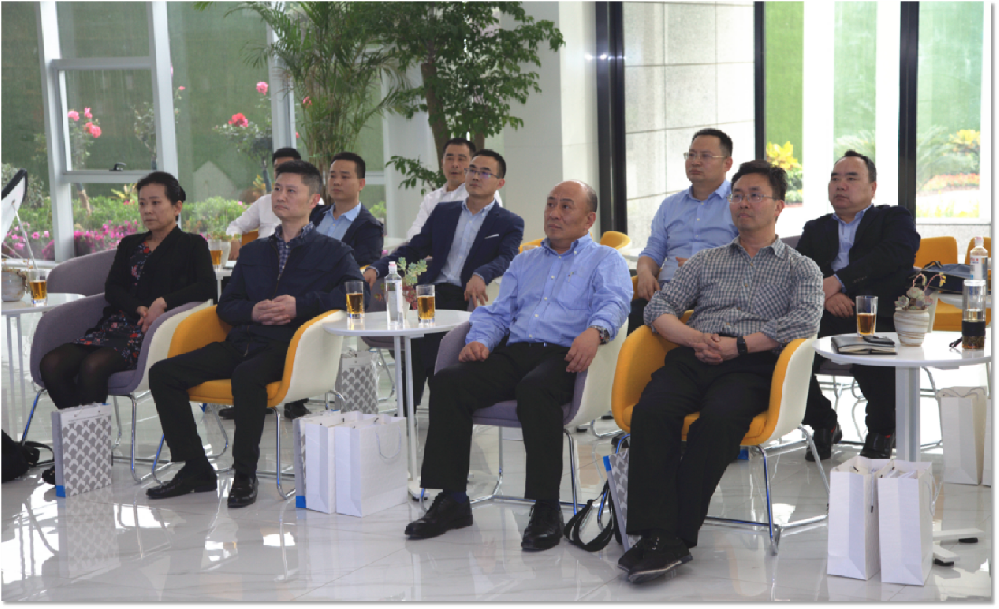 ����Ͷ�a(ch��n)�I(y��)�@Ҫ�����ݿعɹ�˾�hί��ӛ�������L����Ρһ��ҕ��ָ��(d��o)��Ͷ�a(ch��n)�I(y��)�@���(xi��ng)����