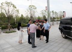 ����Ͷ�a(ch��n)�I(y��)�@Ҫ�����߅^(q��)ί��ί�����������L����Ӣһ���W�R�@�^(q��)�����{(di��o)��