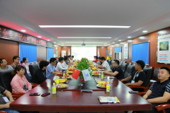 ����Ͷ�a�I�@�ӑB����ȫ���aӛ���g��ƽ���ؼ�ϲ�F�A����˾�M���_չ�҂��Ĺ���-���﹝���}���